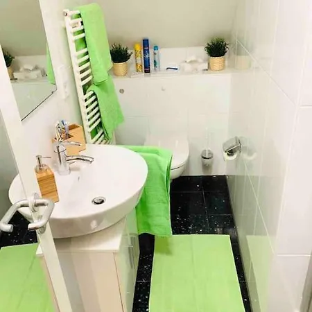 Apartment Gemuetliches Nest Mitten In *