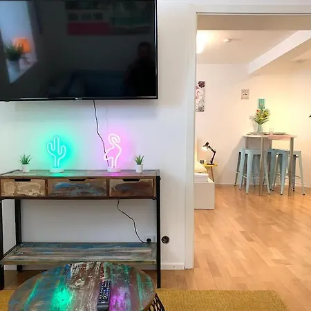 Gemuetliches Nest Mitten In