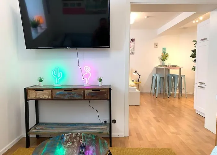 Gemuetliches Nest Mitten In